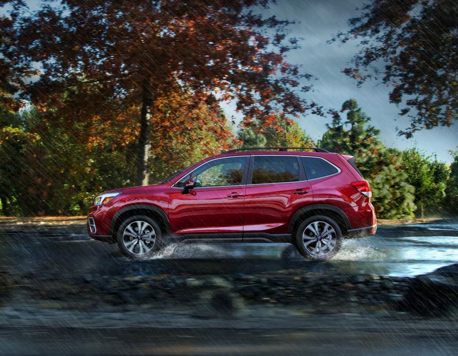  Subaru Forester Limited 2018 года  (NA) (фото 2 из 4)